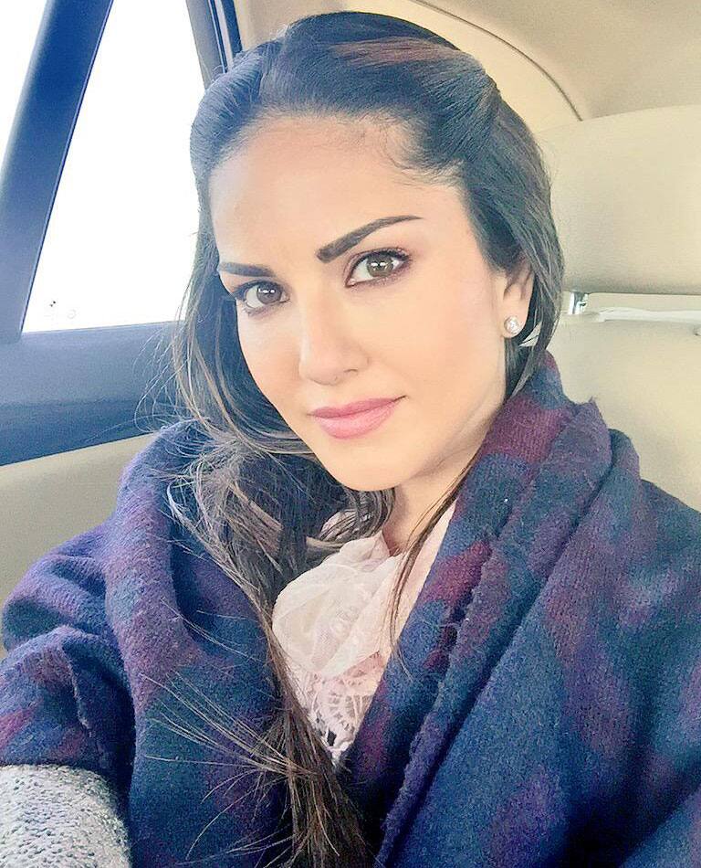 Sunny Leone ‏:- Morning selfie  -twitter.