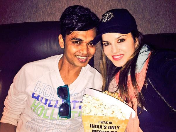 Surprise visit to the Seasons Mall in Pune! Thank you for the hospitality today! Watched a movie with @hitendra1480  -‏Twitter@SunnyLeone