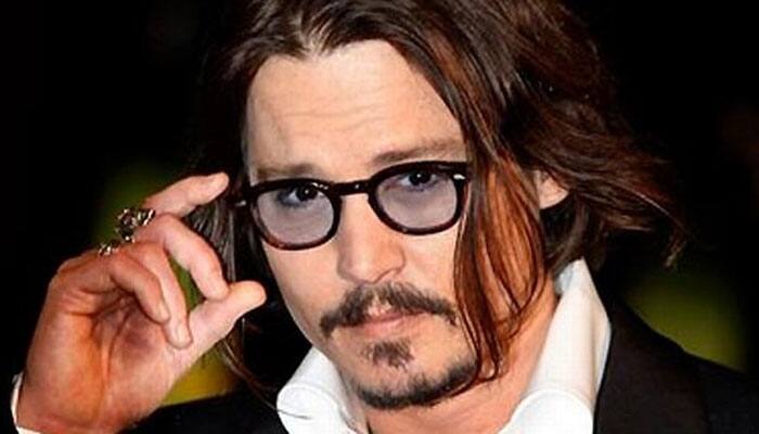 Johnny Depp injures hand on set of &#039;Pirates 5&#039;