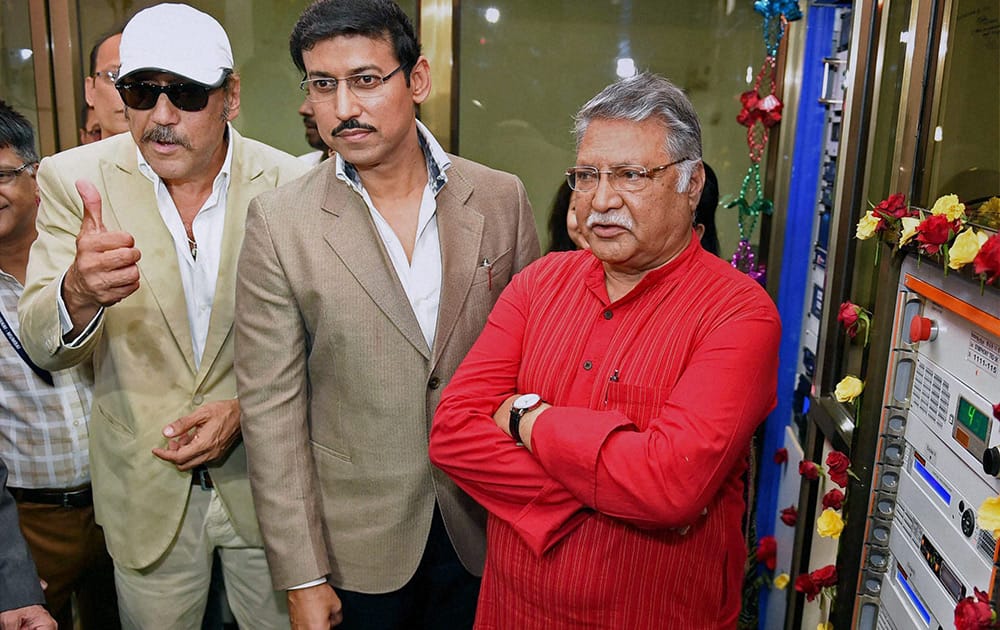 Rajyavardhan Singh Rathore along with actors Jackie Shroff and Vikram Gokhale during the inauguration of Vividh Bharati Service in FM mode of All India Radio.