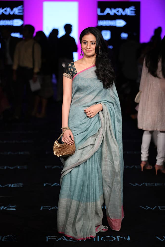 Designer Anavila Misra showcased her spring summer collection, 'A Summer Stroll' at the Lakme Fashion Week, 2015.