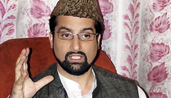 Ahead of Pakistan Day, Mirwaiz meets Basit, says want to act as bridge between India-Pak​