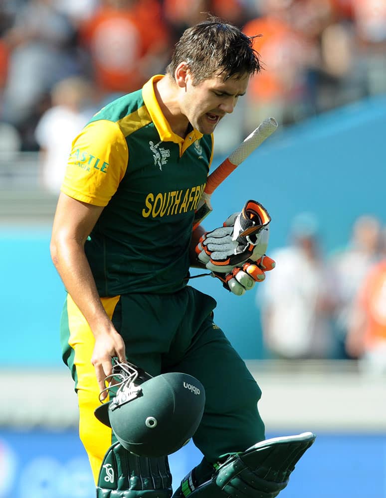 South Africa's Rilee Rossouw reacts as he leaves the field after he was dismiss for 39 runs during their Cricket World Cup semifinal against New Zealand in Auckland, New Zealand.