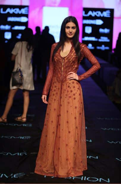 Designer Kunal Anil Tanna showcased his spring summer collection, 'Ume Matsuri' at the Lakme Fashion Week 2015.