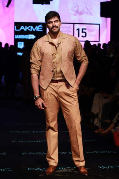 Designer Kunal Anil Tanna showcased his spring summer collection, 'Ume Matsuri' at the Lakme Fashion Week 2015.