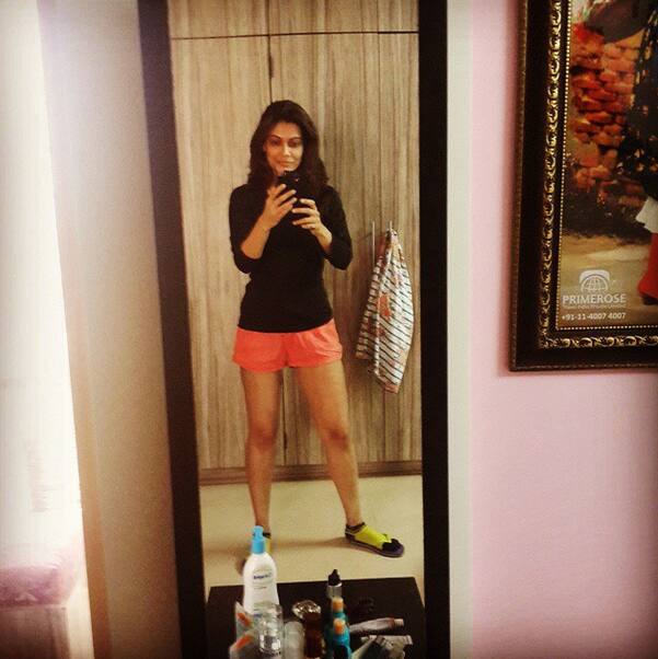 Omg back into my #Survivor shorts  #beingthin - Instagram@payal_rohatgi