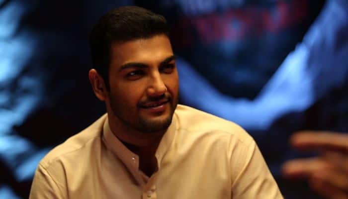 Pravesh Rana loves 'Emotional Atyachaar' spoofs | Television News | Zee ...