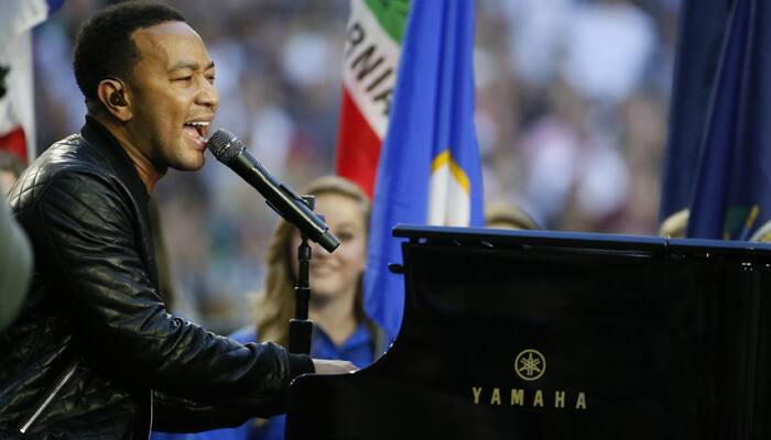 John Legend sings at his dogs&#039; wedding