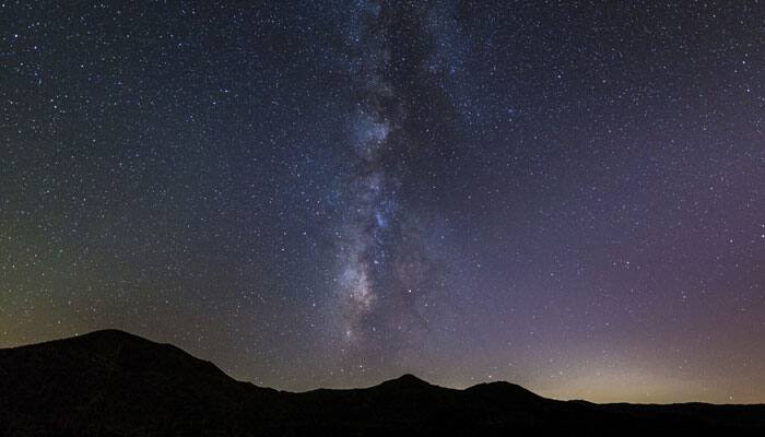 Hubble finds giant objects near dead quasars | Science & Environment ...