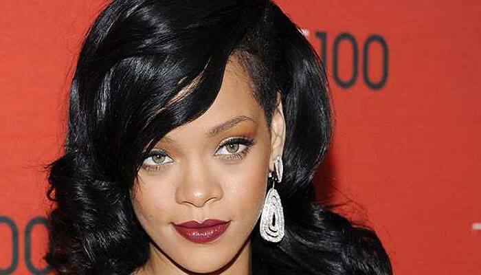 Rihanna calls herself &#039;boring&#039;