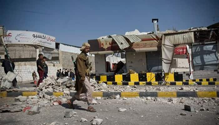 Yemen conflict: Red Cross calls for humanitarian pause as &#039;streets strewn with bodies&#039;