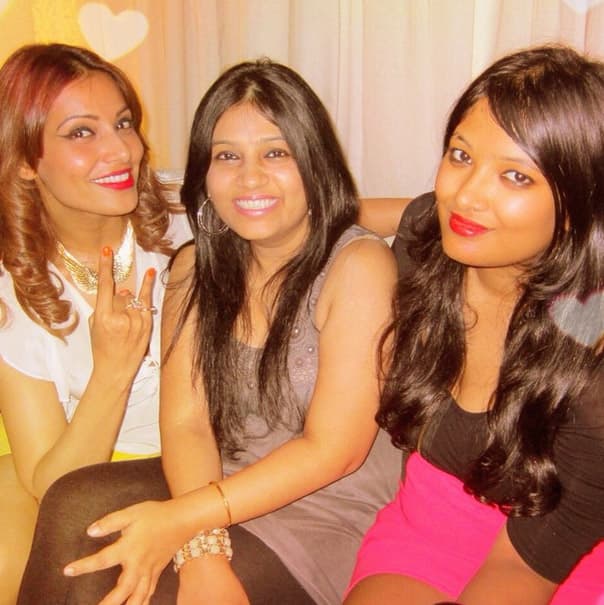 The Basu Girls @sonibasu and @vi_basu ! Thank god I have sisters - Instagram@bipashabasu