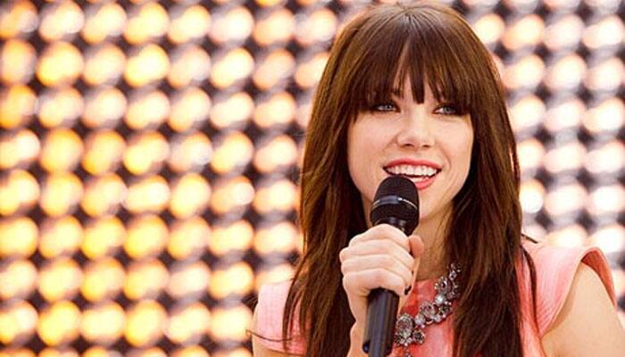 Carly Rae Jepsen announces second album &#039;E.MO.TION&#039;