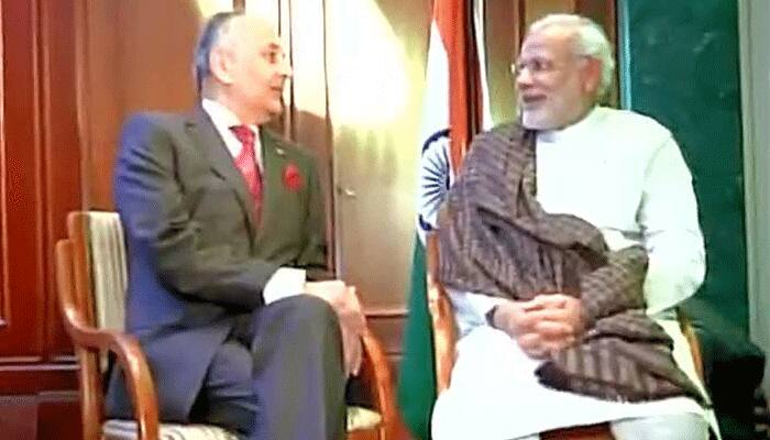 PM Modi meets Netaji&#039;s kin Surya Bose in Berlin amid snooping row, assures assistance 