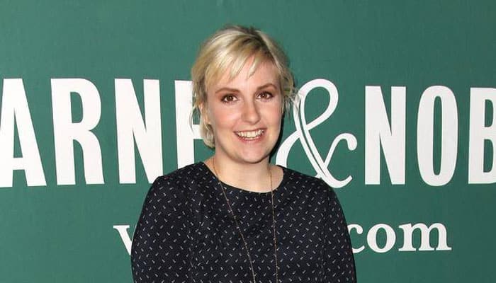 Lena Dunham shares workout selfie