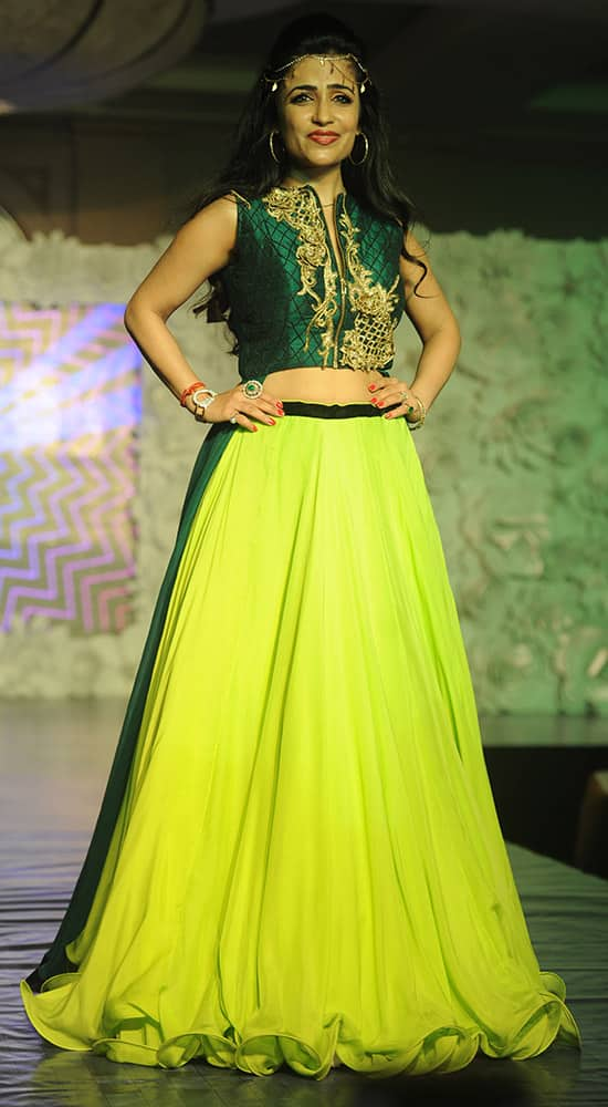 Shibani Kashyap walks the ramp at a fashion show organised for the cause of stopping girl child abuse, in collaboration with NGO Beti in Mumbai. DNA