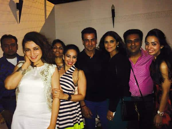 And more photos from @ArshadWarsi b'day bash with @ajaymago @RonitBoseRoy - twitter@tiscatime