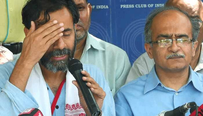 Aam Aadmi Party expels Yogendra Yadav, Prashant Bhushan for &#039;anti-party&#039; activities