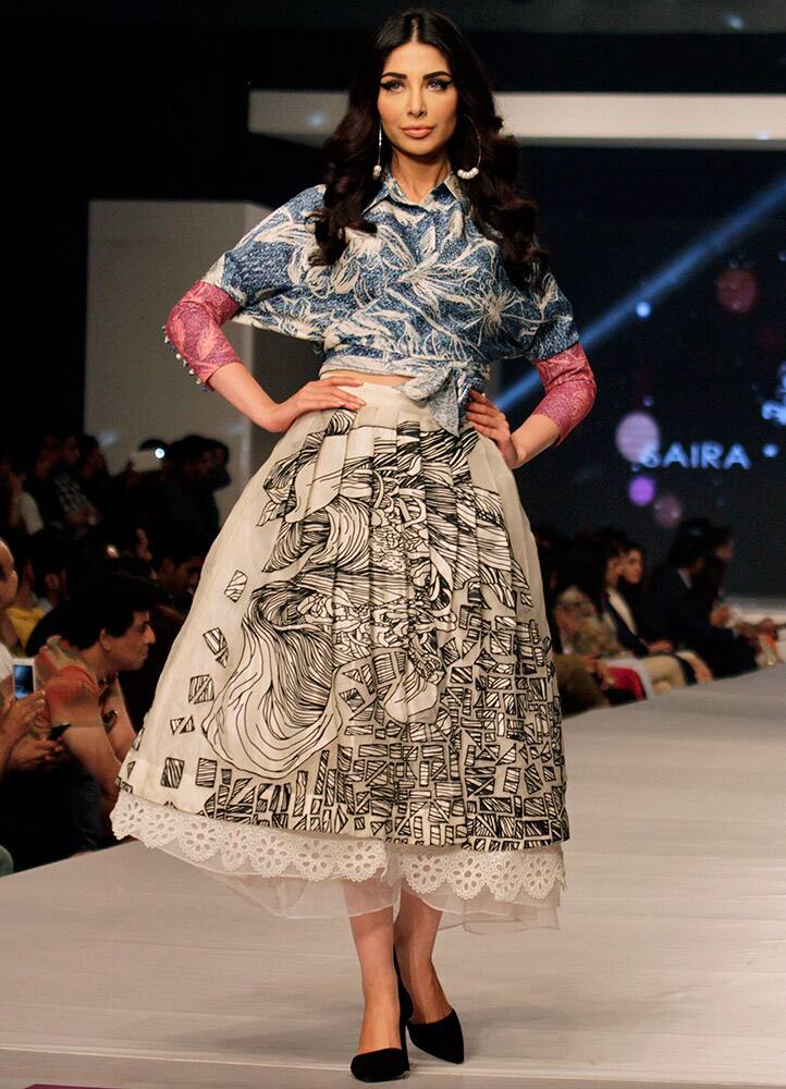 A model presents creations by Pakistani designer Saira Shakira on the second-day of PFDC Sunsilk Fashion Week Spring/Summer 2015 in Lahore, Pakistan.