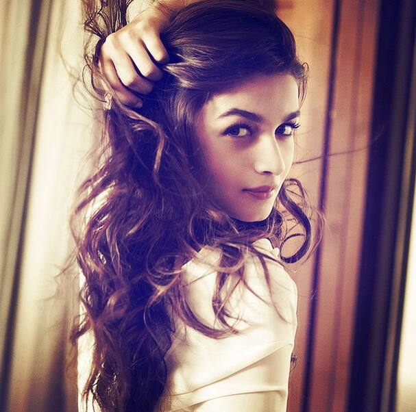 Yesssssss? #randomthrowbacks ;) - Instagram@aliaabhatt