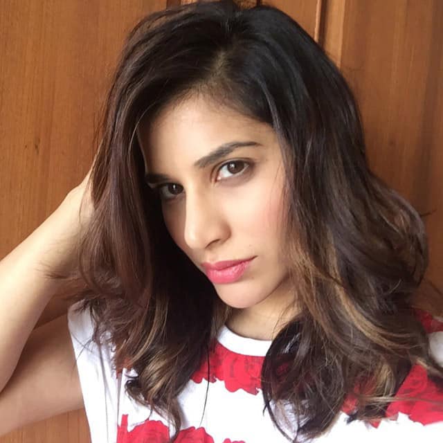 SOPHIE CHOUDRY ‏:- Summer days, summer lights -instagram