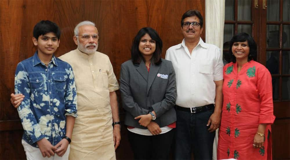 Narendra Modi :- Met India's pride & the talented @bhaktisharma4. -twitter