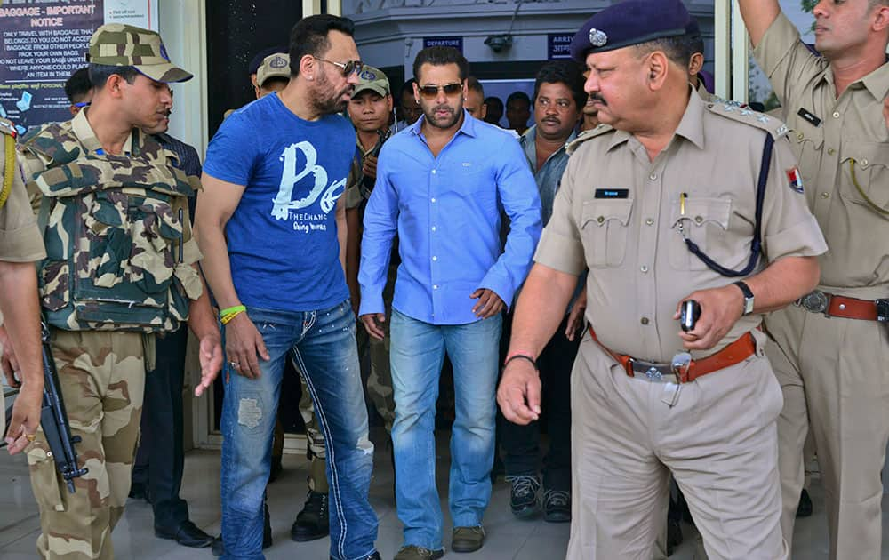 Bollywood actor Salman Khan arrives at the Jodhpur civil airport to appear before a court in Jodhpur, Rajasthan, India.