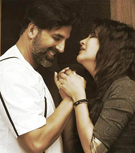 To all d Ladies asking 4 a romantic photo,don't fear #Gabbar has a heart as strong as his fists. Twitter‏@akshaykumar