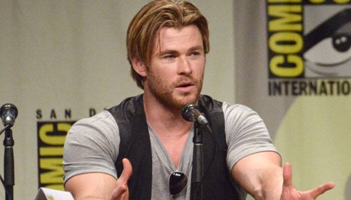 A Minute With: Hemsworth, Evans get playful with &#039;&#039;Avengers&#039;&#039;