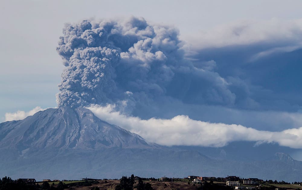 A thick plume pours from the Calbuco volcano, near Puerto Varas, Chile.