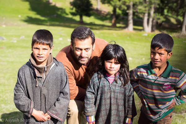 On the sets of Bajrangi Bhaijaan ! - twitter‏@khanarpita