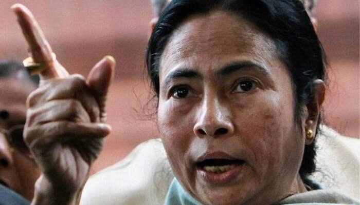 Mamata Banerjee to oversee relief operations for quake victims at Indo-Nepal border