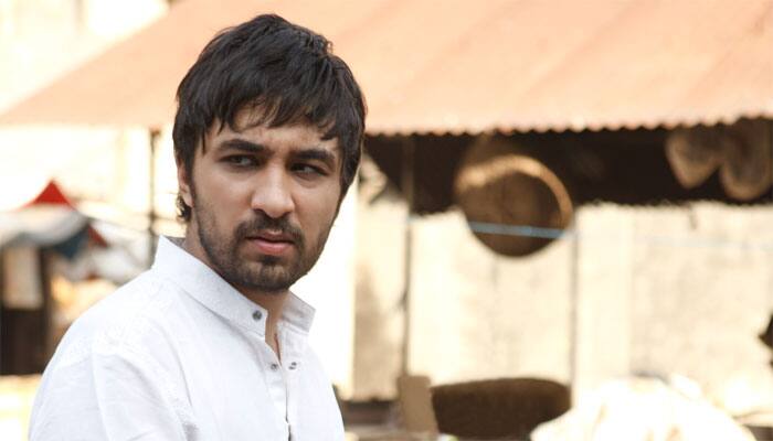 Siddhanth Kapoor injured during &#039;Bombairiya&#039; shoot