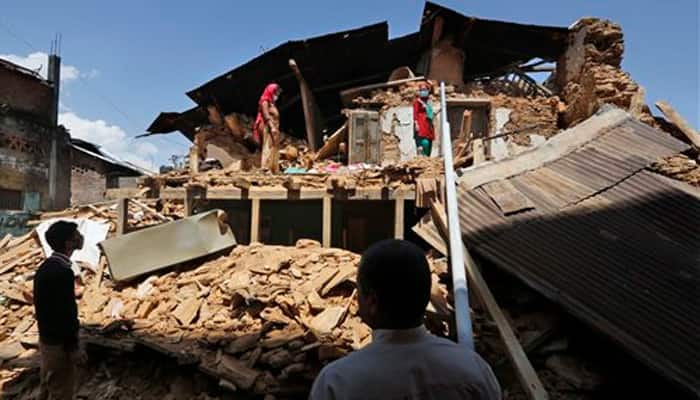 Nepal earthquake death toll reaches 7,365