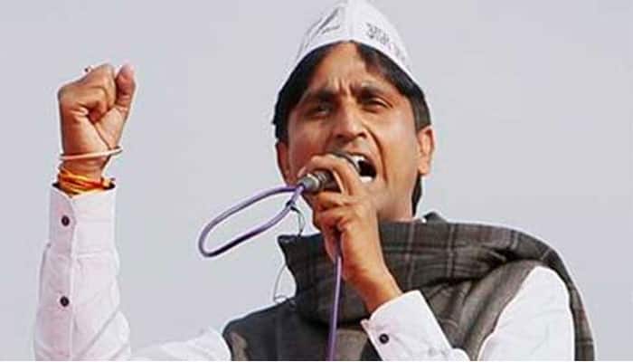 Kumar Vishwas `illicit relationship` row: Woman claims AAP leader threatened her to stay mum