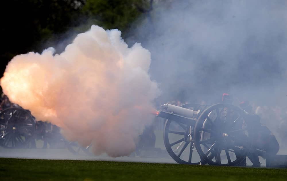 Soldiers of The King's Troop Royal Horse Artillery fire a 41 gun salute to mark the birth of the Duke and Duchess of Cambridge's second child, in Hyde Park, London.