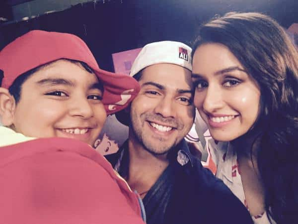 Sooo much fun today with the chota pataka Captain Tiao! @Varun_dvn  #ABCD2 #Disney #CaptainTiao - Twitter@ShraddhaKapoor