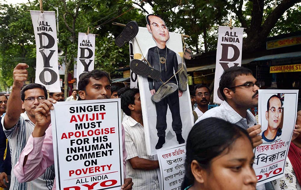 DYO activists protest against singer Abhijits alleged inhuman comments against poor people during a rally in Kolkata.