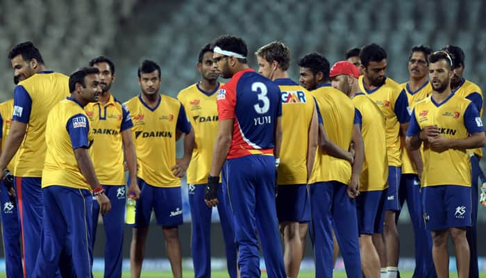 Delhi Daredevils survive flight collision scare at Raipur airport