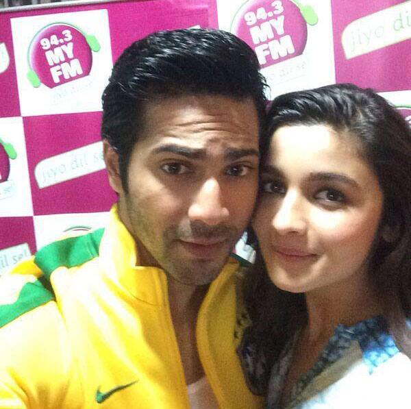 Varun DhawanUK FC:- Throwback @Varun_dvn @aliaa08 #HSKDmemorie
