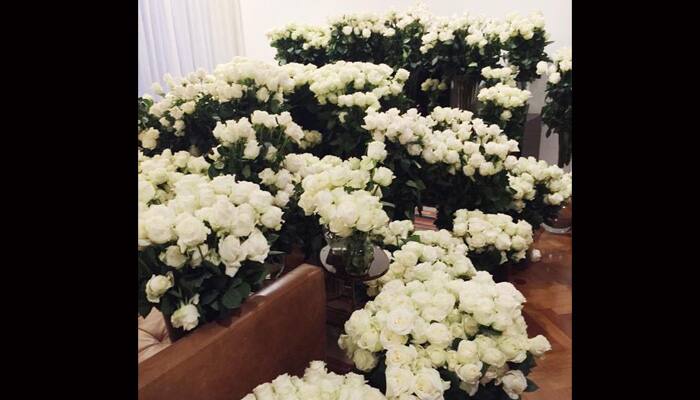 Kanye West pampers Kim with roses on Mother&#039;s Day