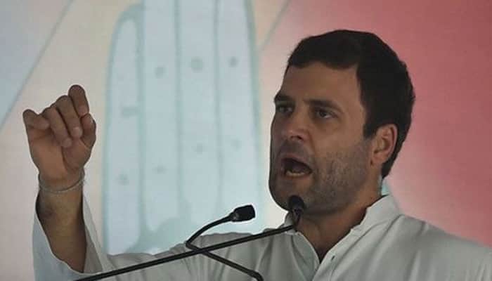 Rahul Gandhi attacks PM Narendra Modi over land bill, says &#039;bigger thieves come in daylight wearing suits&#039;