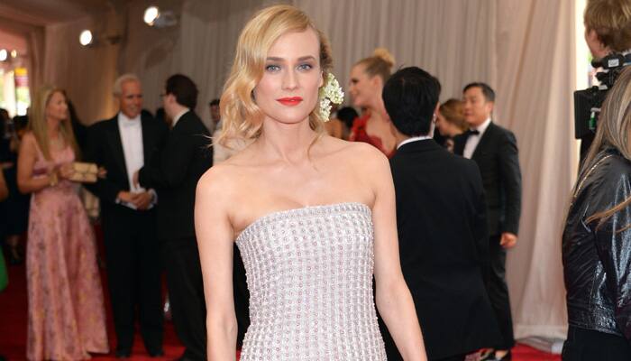 Diane Kruger flaunts figure in topless image