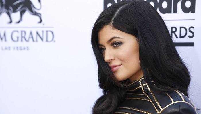 Kylie &#039;hates&#039; living in Kendall&#039;s shadow