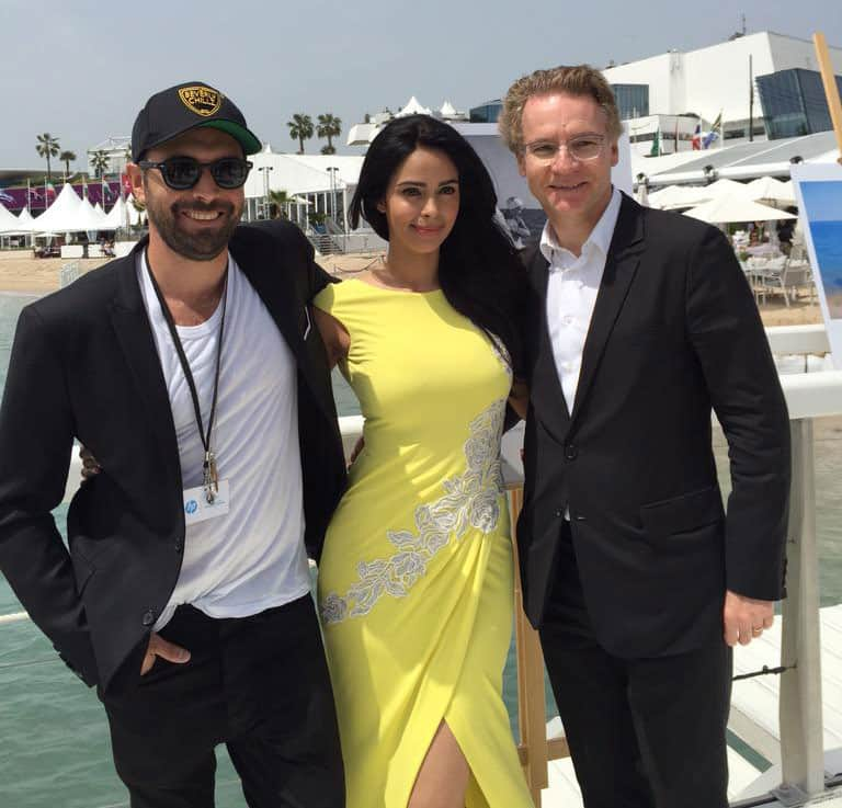 Mallika Sherawat :- Posing wt editor in chief @ParisMatch photographer @sebastienmicke @Festival_Cannes 