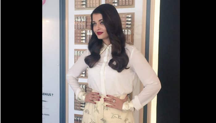 Cannes 2015: Aishwarya Rai Bachchan stuns in Stella McCartney!