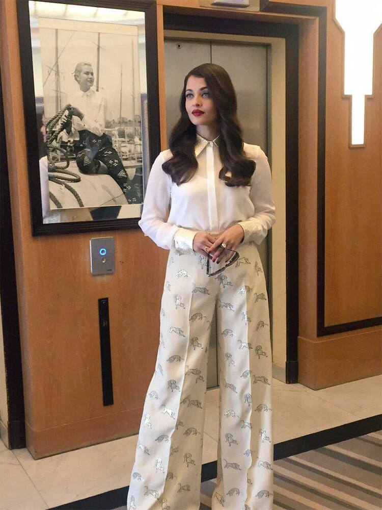 Aishwarya Rai Bachchan dressed in @StellaMcCartney ready for press interviews @Festival_Cannes. #AishwaryaAtCannes. -Twitter