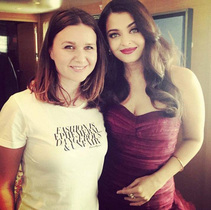 Aishwarya Rai Bachchan :-  #AishwaryaAtCannes -twitter