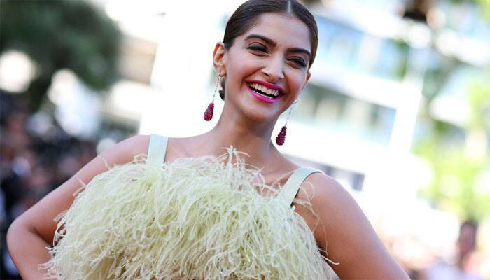 Fans find Sonam Kapoor&#039;s feathery gown at Cannes humorous