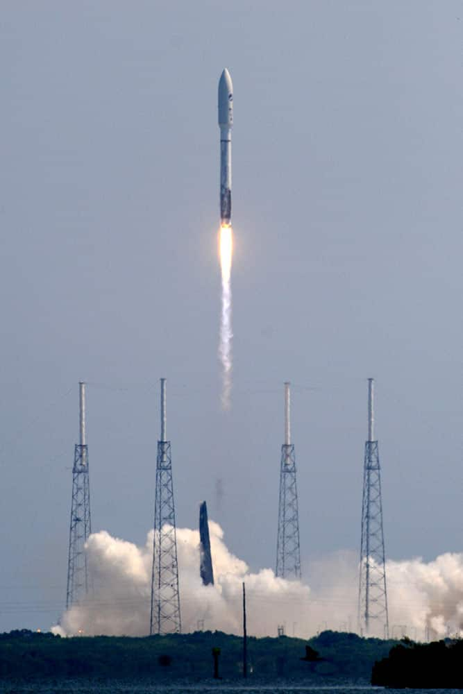 Cape Canaveral : A United Launch Alliance Atlas V rocket lifts off from Cape Canaveral Air Force Station in Cape Canaveral, Fla. The rocket is carrying the X-37B space plane for the U.S. Air Force as well as 10 CubeSats and the Planetary Societys LightSail Mission. 